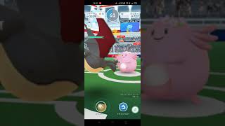 ポケモンGO★色違い★漆黒のリザードンエフェクト《ほのおのうず》と《ブラストバーン・ドラゴンクロー》【イベント限定技】 #shorts