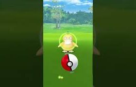 Pokemon Go Catching A Psyduck!