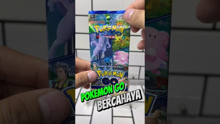 Dapat lagi kartu pokemon bercahaya dari seri pokemon go! Kali ini lebih keren !